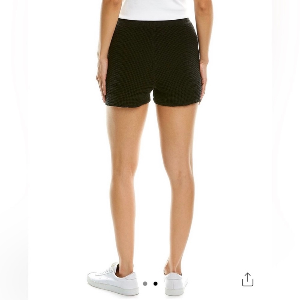 Donni Waffle Henley Short in Black